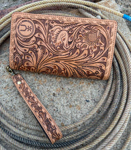 Load image into Gallery viewer, Tooled Organizer Wallet ~ Natural
