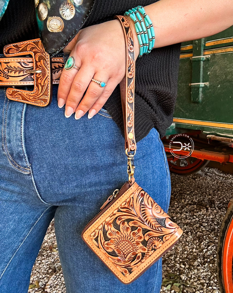 Tooled Wristlet Wallet ~ Black & Natural