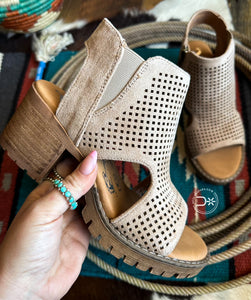 Milsy Block Heels ~ Sand (Tan)