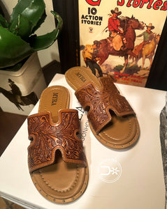 Sara Sue Tooled Sandals ~ Natural (970)